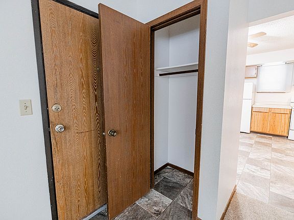 2nd image of 1444 Peach St #2