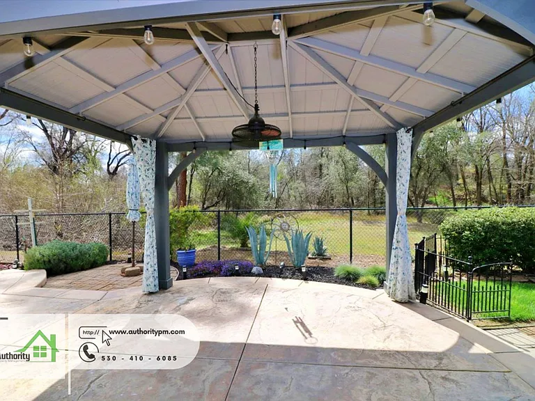 7740 Pit Rd — Photo 24