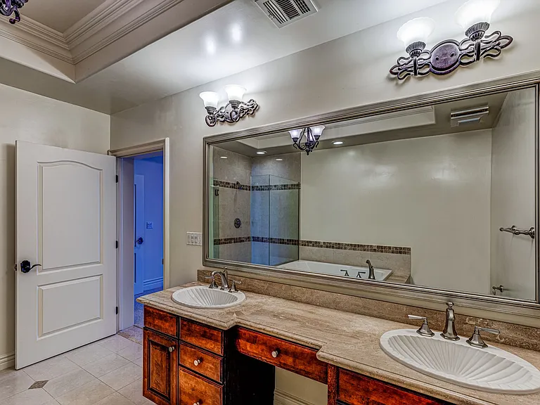 El Dorado Villas — Photo 20