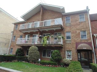1020 66th St APT A2, Brooklyn, NY 11219