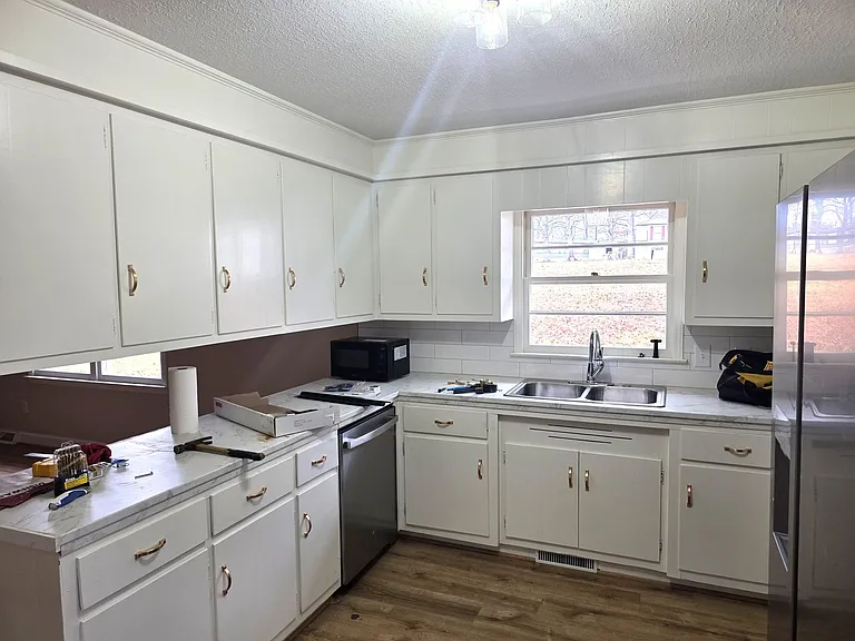1299 N Franklin Rd — Photo 4