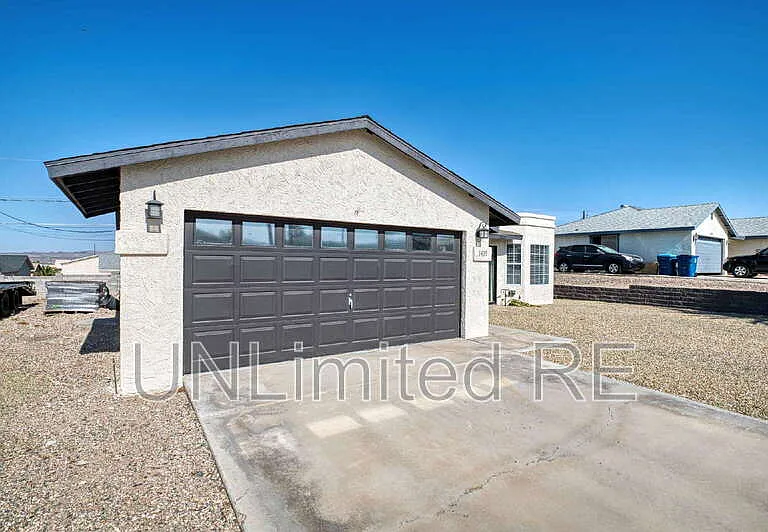 1435 Beefeater Dr — Photo 44