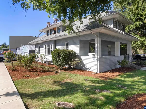 919 Corby St, Woodburn, OR 97071