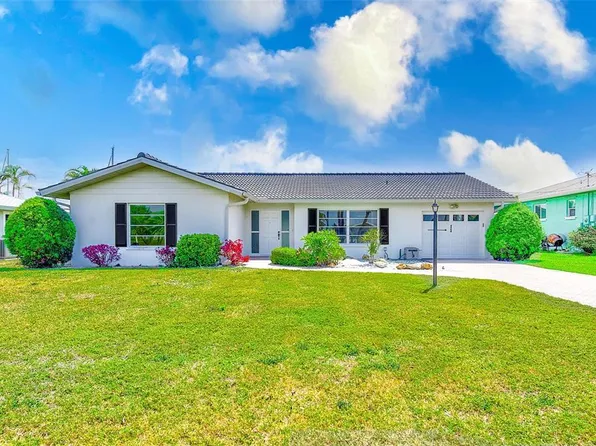 4908 Commonwealth Rd, Palmetto, FL 34221