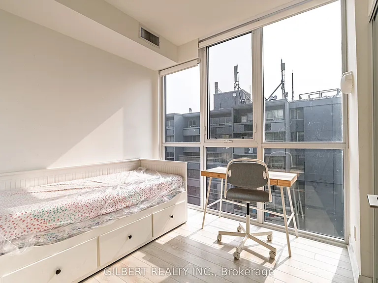 1461 Lawrence Ave W #1810 — Photo 23