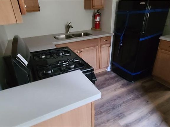 4th image of 7539 Willow St