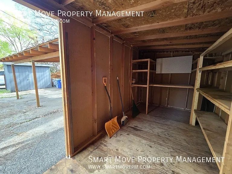 2113 N 15th St — Photo 18