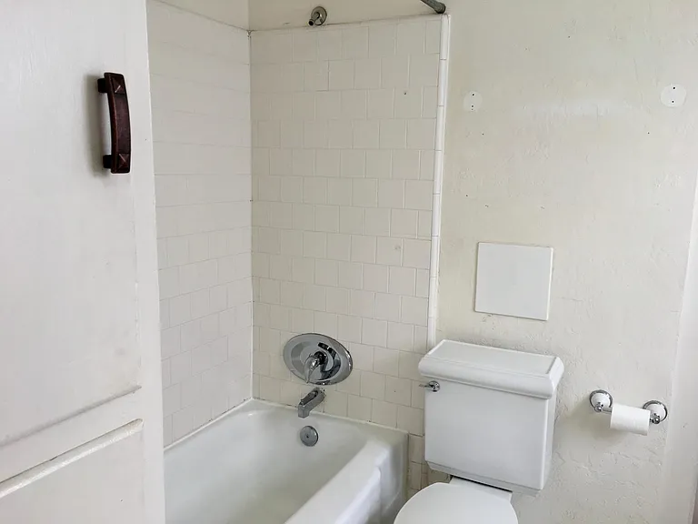 3704 Richmond St — Photo 14