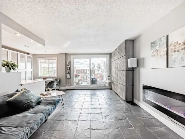 501 N 57th Ave SW #401, Calgary, AB T2V 0H3