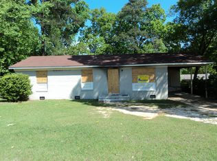 6406 Fredrick Rd, Fayetteville, NC 28314