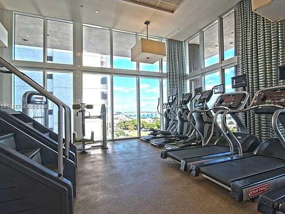 5th image of 50 Biscayne Blvd APT 1403
