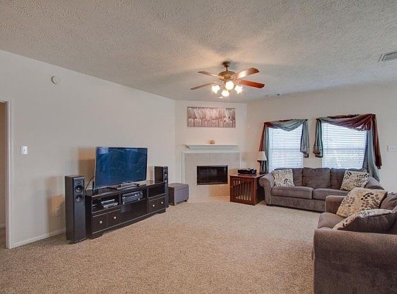 5th image of 7501 Waterlilly Ln