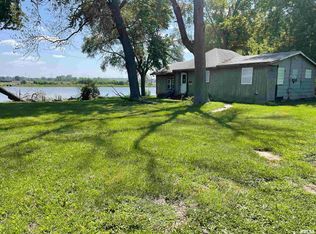 512 Island Ave, East Moline, IL 61244