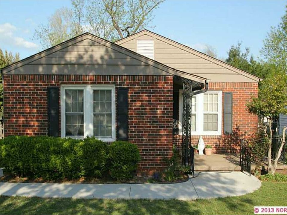 1st image of 1307 S Knoxville Ave
