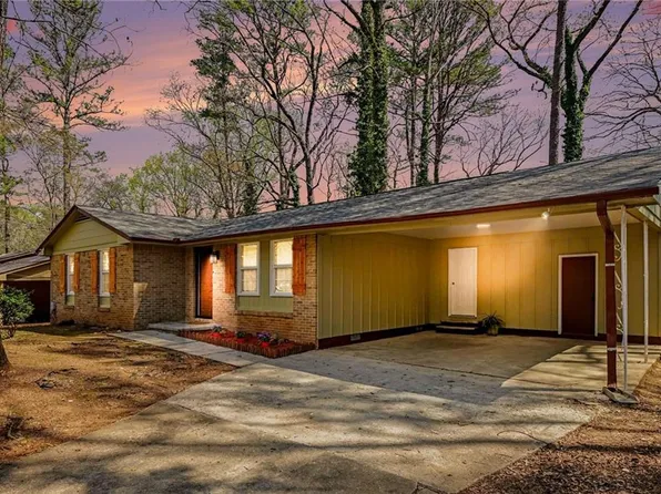 3055 Orbit Cir, Ellenwood, GA 30294