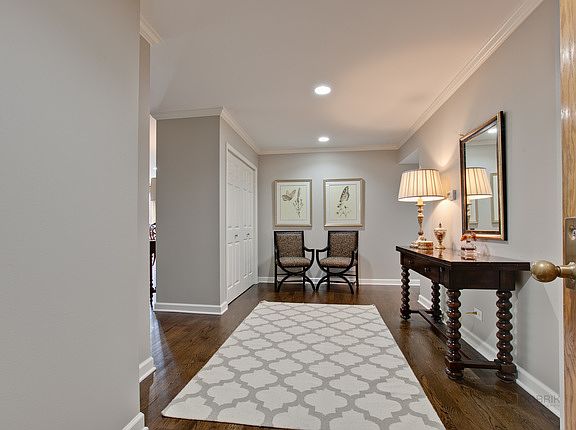 4th image of 105 E Laurel Ave APT 307