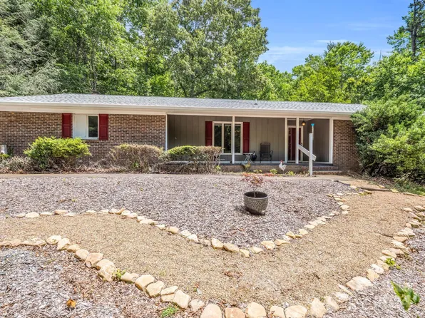 12 Greenbriar Ave, Flat Rock, NC 28731