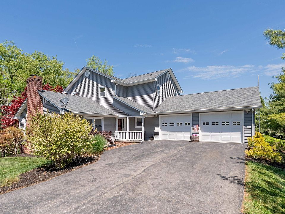 1st image of 6623 Aaron Ln