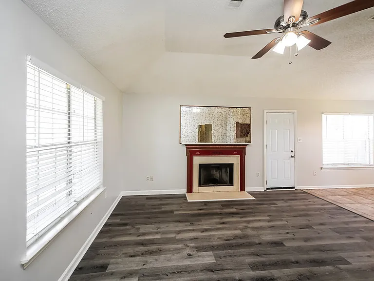 7714 Spring Morning Ct — Photo 4