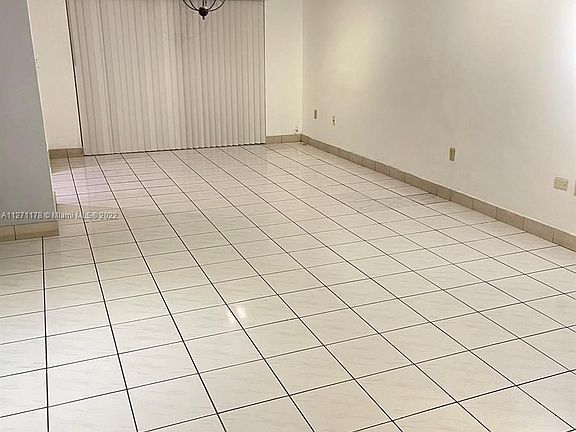5th image of 300 NW 114th Ave #2-102