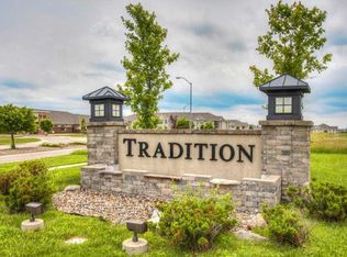 909 SW 28th St APT 105, Ankeny, IA 50023