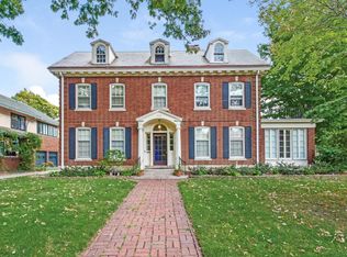 520 Madison Ave SE, Grand Rapids, MI 49503