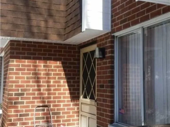 142 Golf Ln, Medford, NY 11763