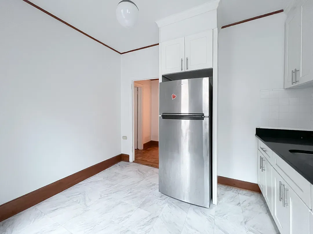 593 Metropolitan Avenue — Photo 4