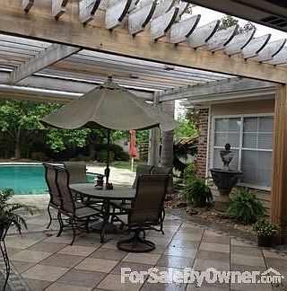 Large oasis backyard w pergola, pool