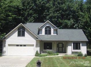 2855 Pine St, Stevensville, MI 49127