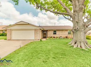 911 NW 47th St, Lawton, OK 73505