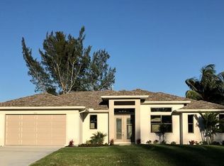 3433 SW 11th Pl, Cape Coral, FL 33914