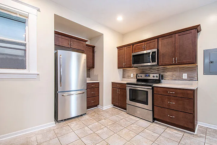 456 Lafayette Ave SE — Photo 22