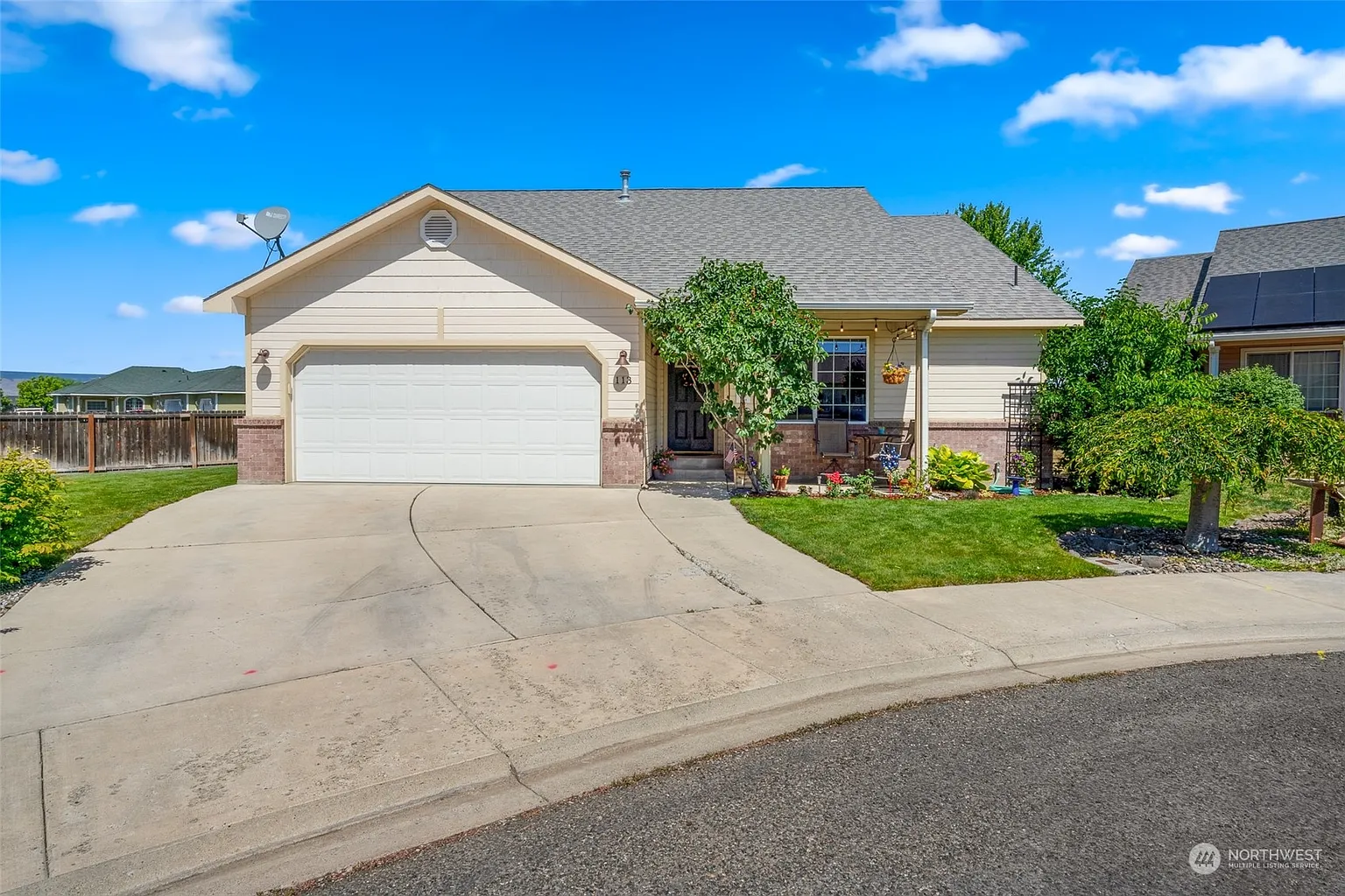 113 Joanna Place photo 1
