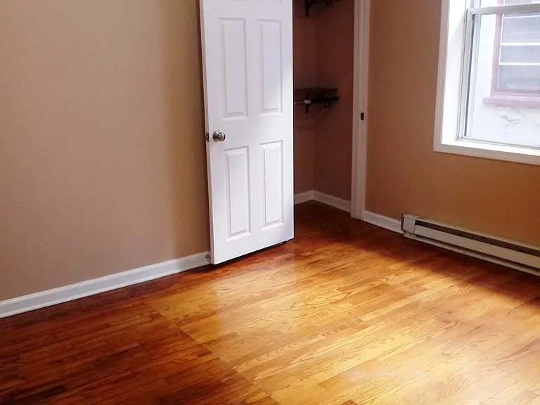 802 N Harrison St — Photo 3