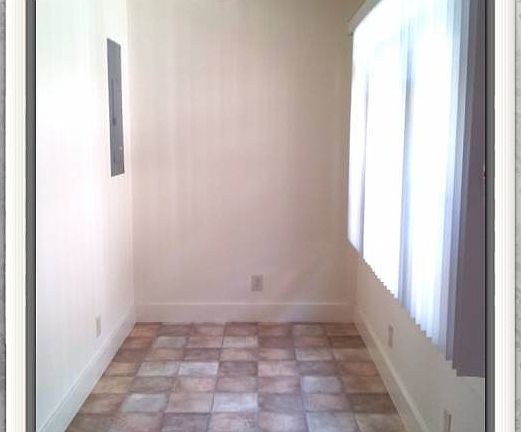 5th image of 615 S El Molino Ave APT 9