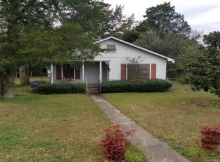 806 S Strawberry Ave, Demopolis, AL 36732