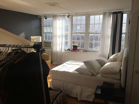 Rented by AJ Clarke | media 19