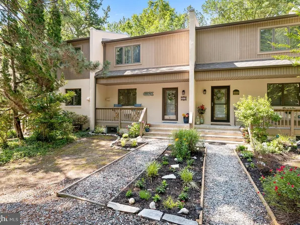 791 Salt Pond Cir #B, Bethany Beach, DE 19930