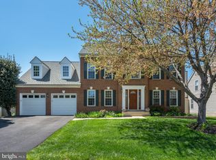 2618 Iron Forge Rd, Herndon, VA 20171