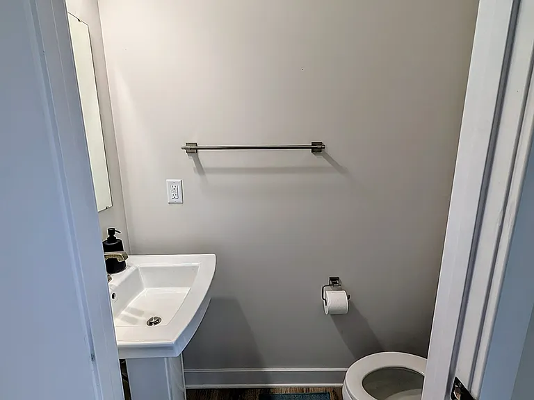 460 Spearfield Ln — Photo 17