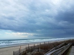 9201 Coast Guard Rd #F302, Emerald Isle, NC 28594