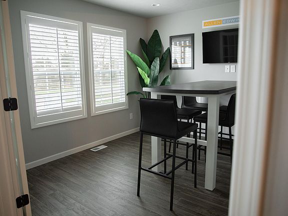 3rd image of 9614 Natala Ln