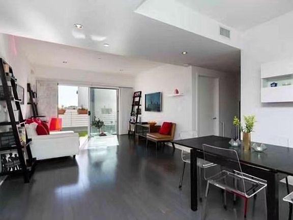 3rd image of 1730 Sawtelle Blvd #Penthouse 13
