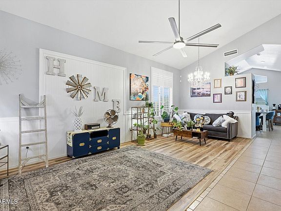 4th image of 2130 N CYPRESS POINT Way