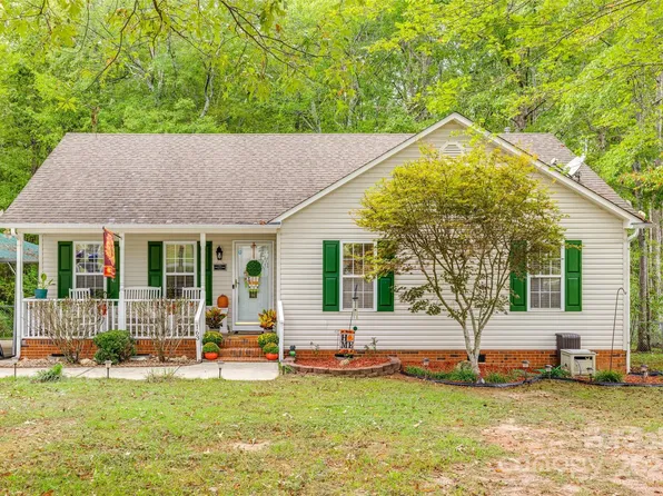 163 Scotch Pine Dr, York, SC 29745