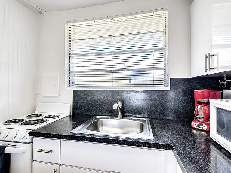 3147 SW 17th St #2 — Photo 15