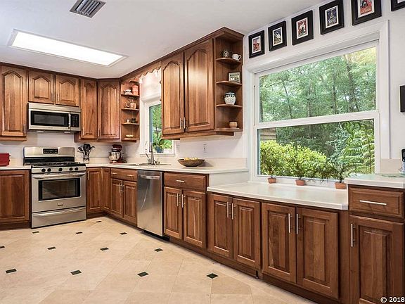 5th image of 3706 NW 23rd Pl