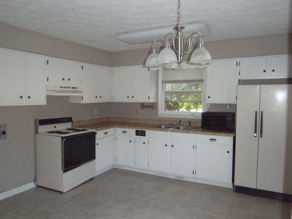 2nd image of 183 Briarfield Ln
