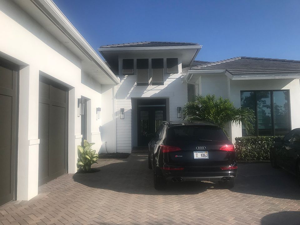 2nd image of 1652 Vinland Way